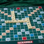 Juego De Mesa Scrabble Desafía Tu Mente Y Divertite Palabras - Imagen 3