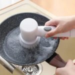 Cepillo Giratorio Limpieza Inalámbrico Baño Hongos 5 En 1 Blanco - Imagen 5