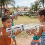 Pistola De Agua Eléctrica Automática Absorbe El Agua - Piki Blanca Y Gris - Imagen 5