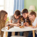 Juego De Mesa El Ahorcado Clásico Con Letras Y Figura Para Niños Desde 6 Años - Imagen 4