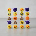 Pin Para Crocs Dibujos Infantil Emojis Pack 12 Unidades Piki - Imagen 5