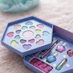 Kit De Maquillaje Y Joyeria Infantil Para Niñas 4 En 1 - Imagen 5