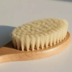 Set Cepillo Y Peine Para Bebé De Bamboo Cerdas Suaves Madera - Imagen 4